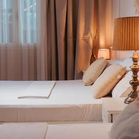 Drymades Adults Only 4*