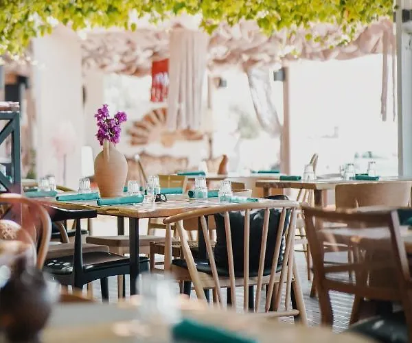 Drymades Adults Only Tatil parkı