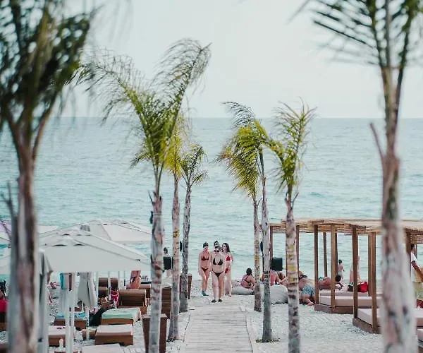 Tatil parkı Drymades Adults Only Dhërmi