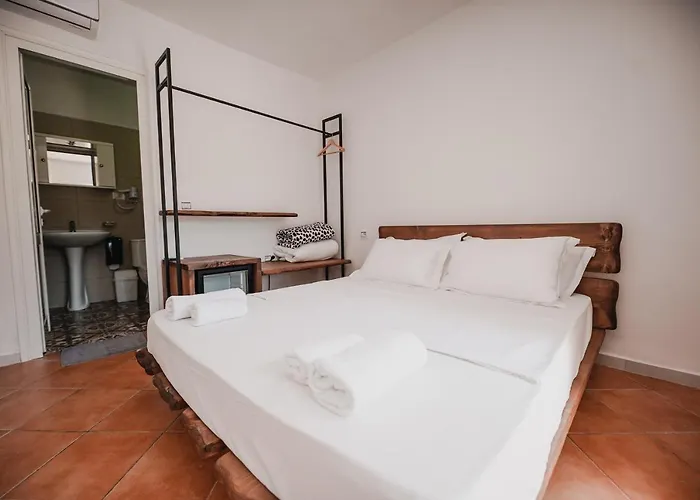 Drymades Adults Only 4*