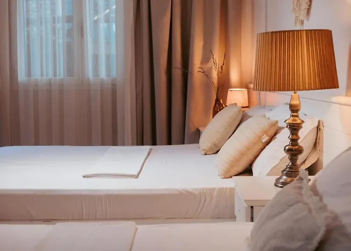 Drymades Adults Only 4*