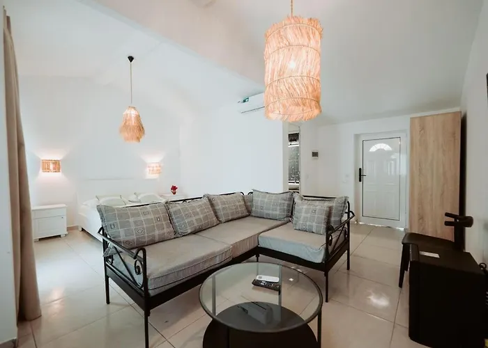 Drymades Adults Only Dhërmi